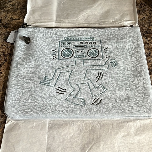 Coach X Keith Haring Turnlock Wrislet - Picture 3 of 9